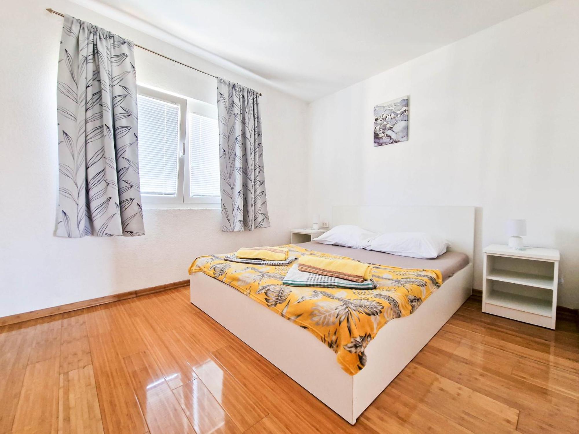 Flip - Flop Apartment Новаля Екстериор снимка