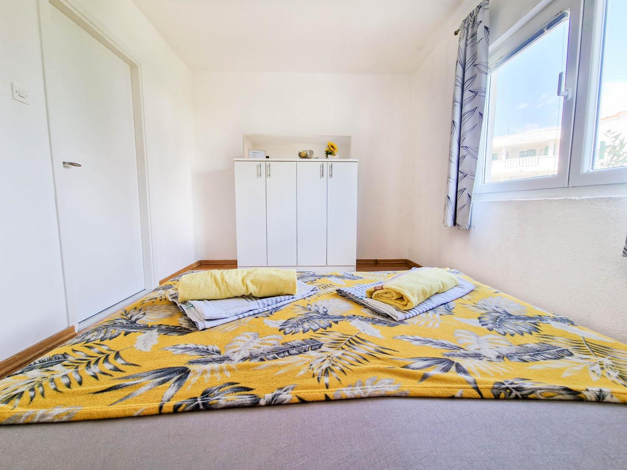 Flip - Flop Apartment Новаля Екстериор снимка