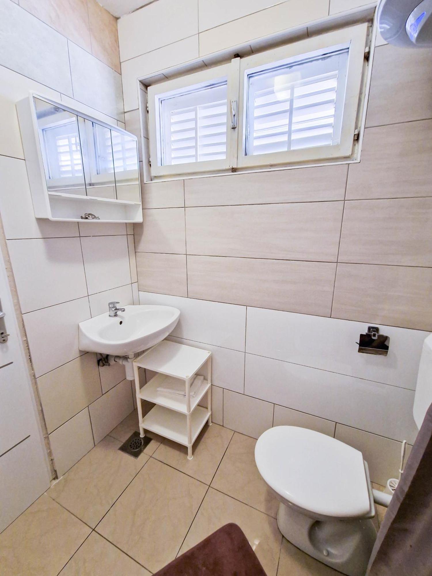 Flip - Flop Apartment Новаля Екстериор снимка