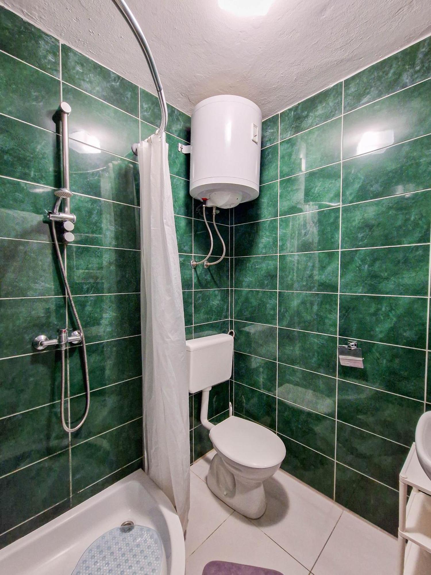 Flip - Flop Apartment Новаля Екстериор снимка