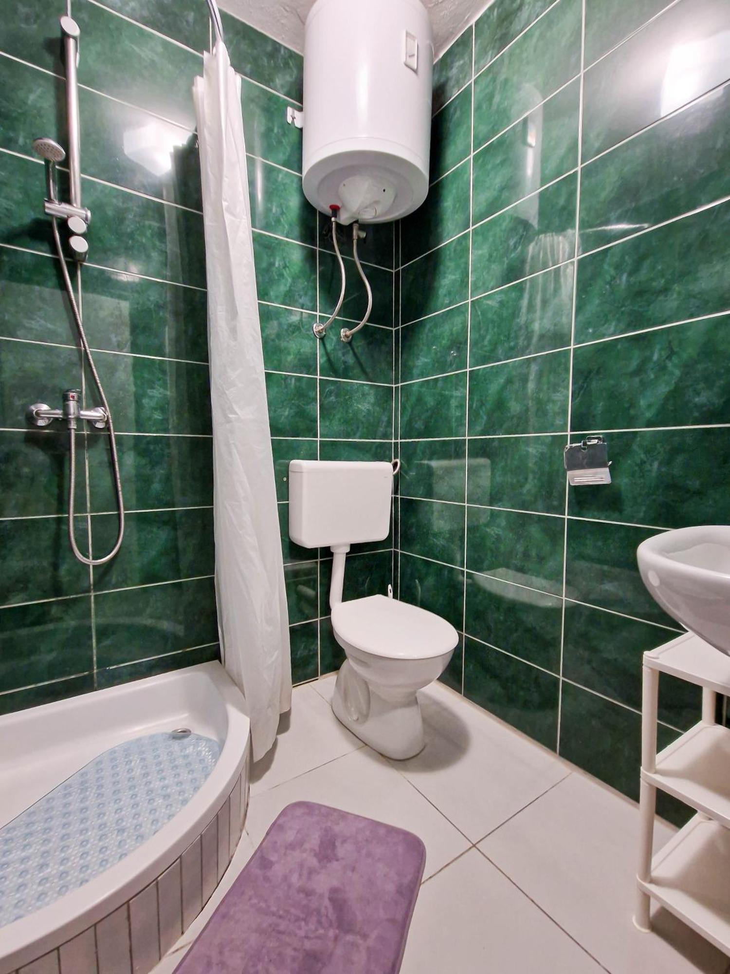 Flip - Flop Apartment Новаля Екстериор снимка